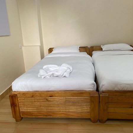 Beli Guest House Pokhara Exterior foto