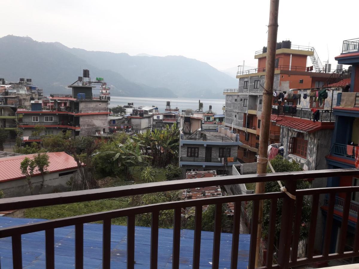 Beli Guest House Pokhara Exterior foto