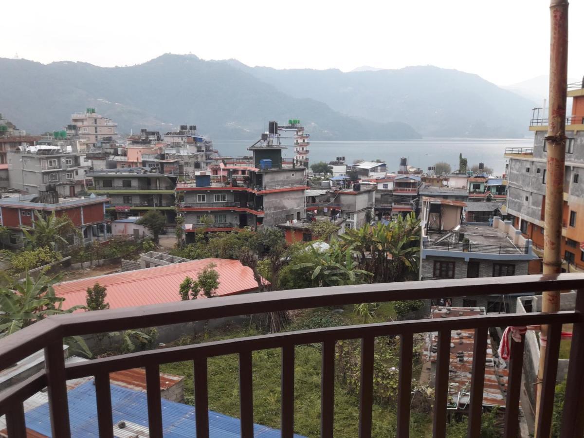 Beli Guest House Pokhara Exterior foto