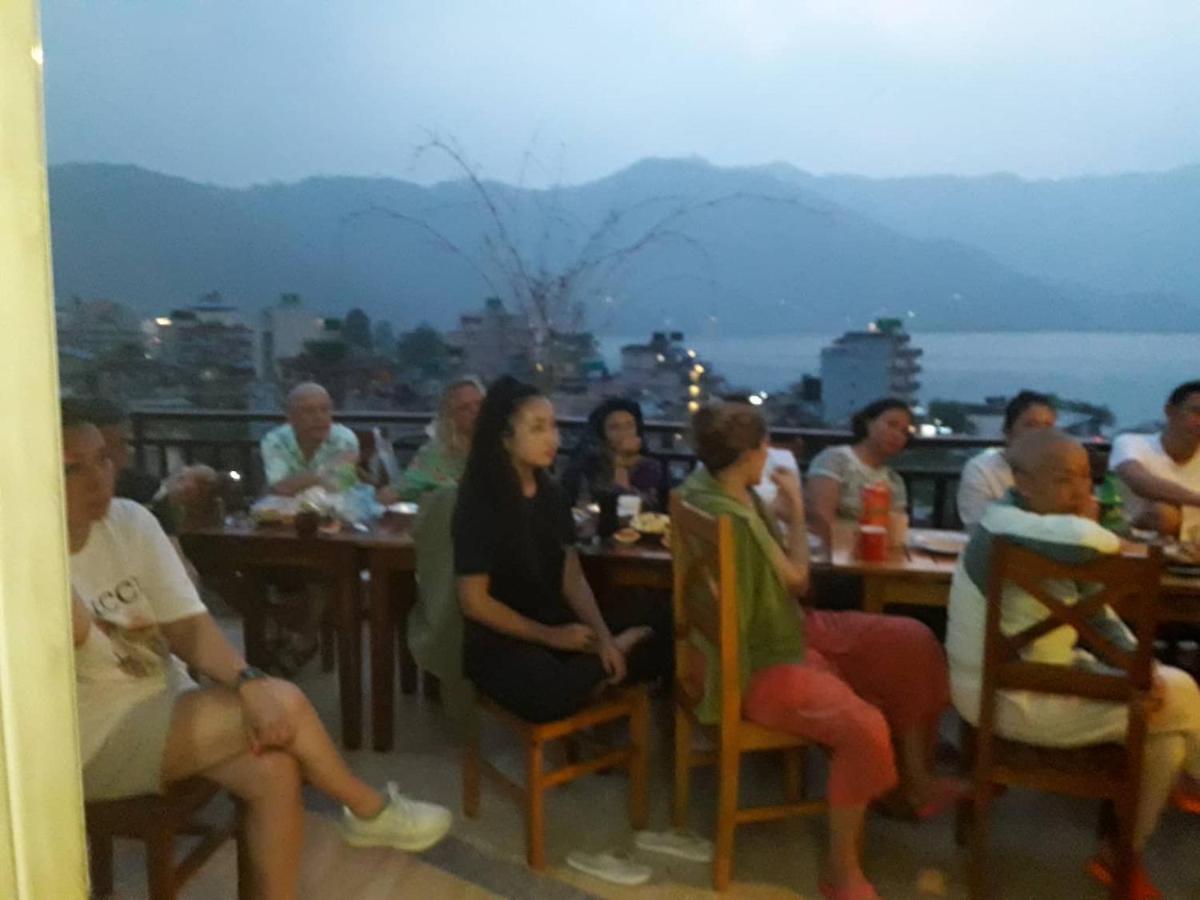 Beli Guest House Pokhara Exterior foto