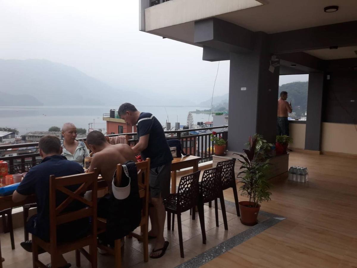Beli Guest House Pokhara Exterior foto