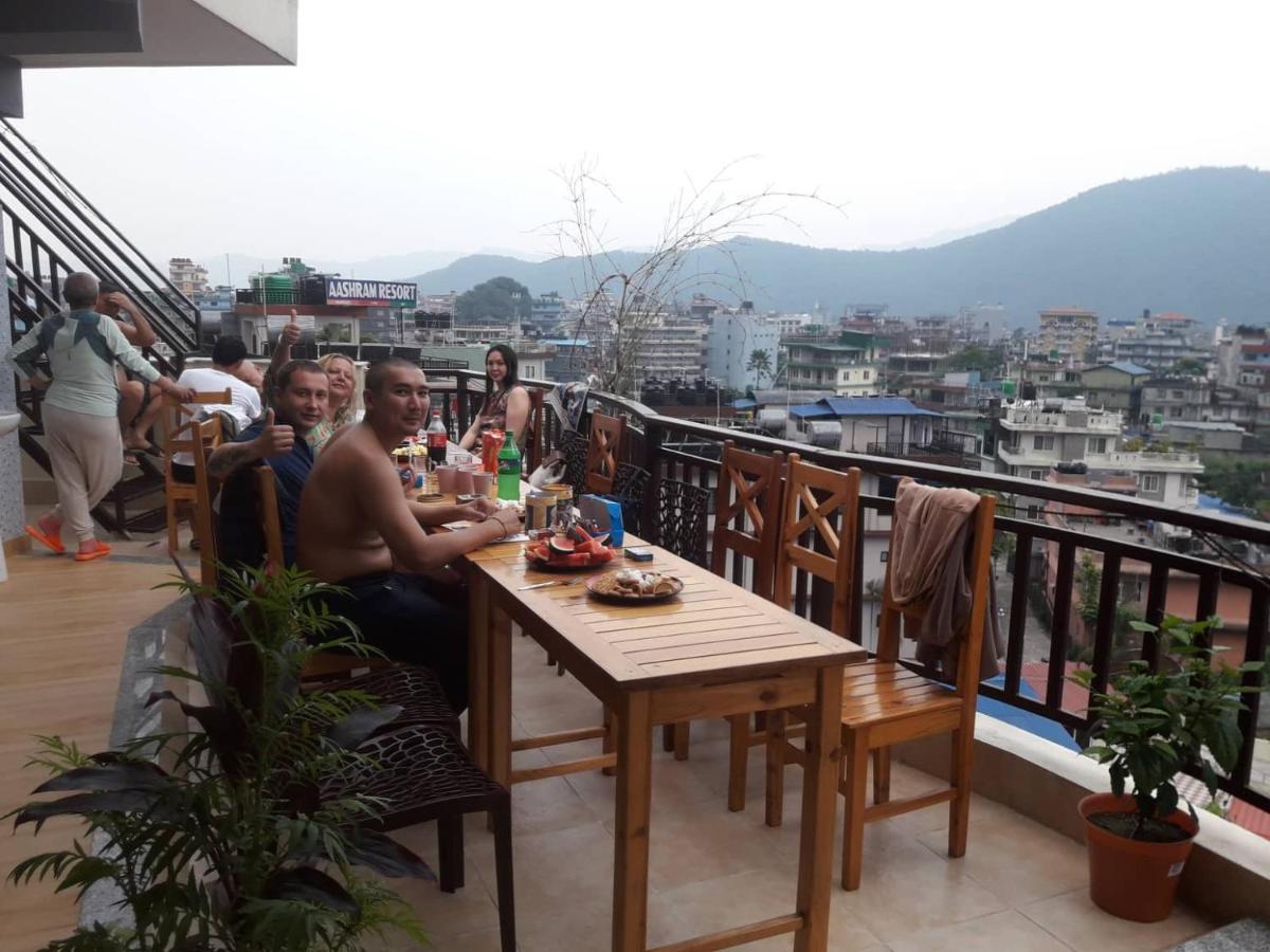 Beli Guest House Pokhara Exterior foto