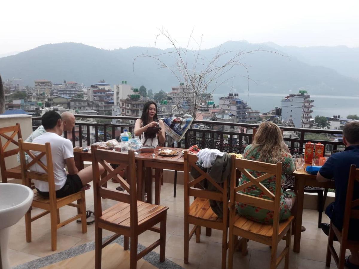 Beli Guest House Pokhara Exterior foto