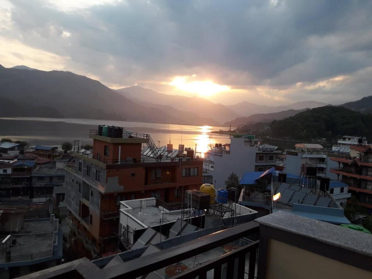 Beli Guest House Pokhara Exterior foto