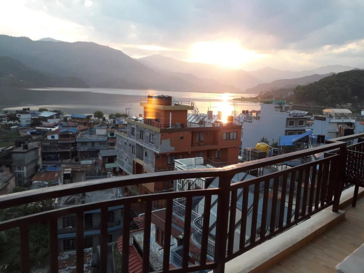 Beli Guest House Pokhara Exterior foto