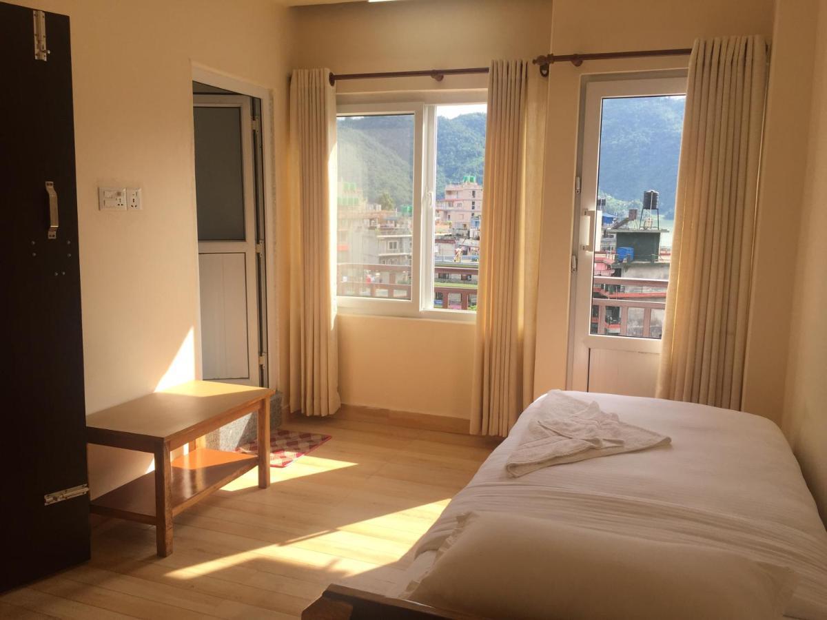 Beli Guest House Pokhara Exterior foto
