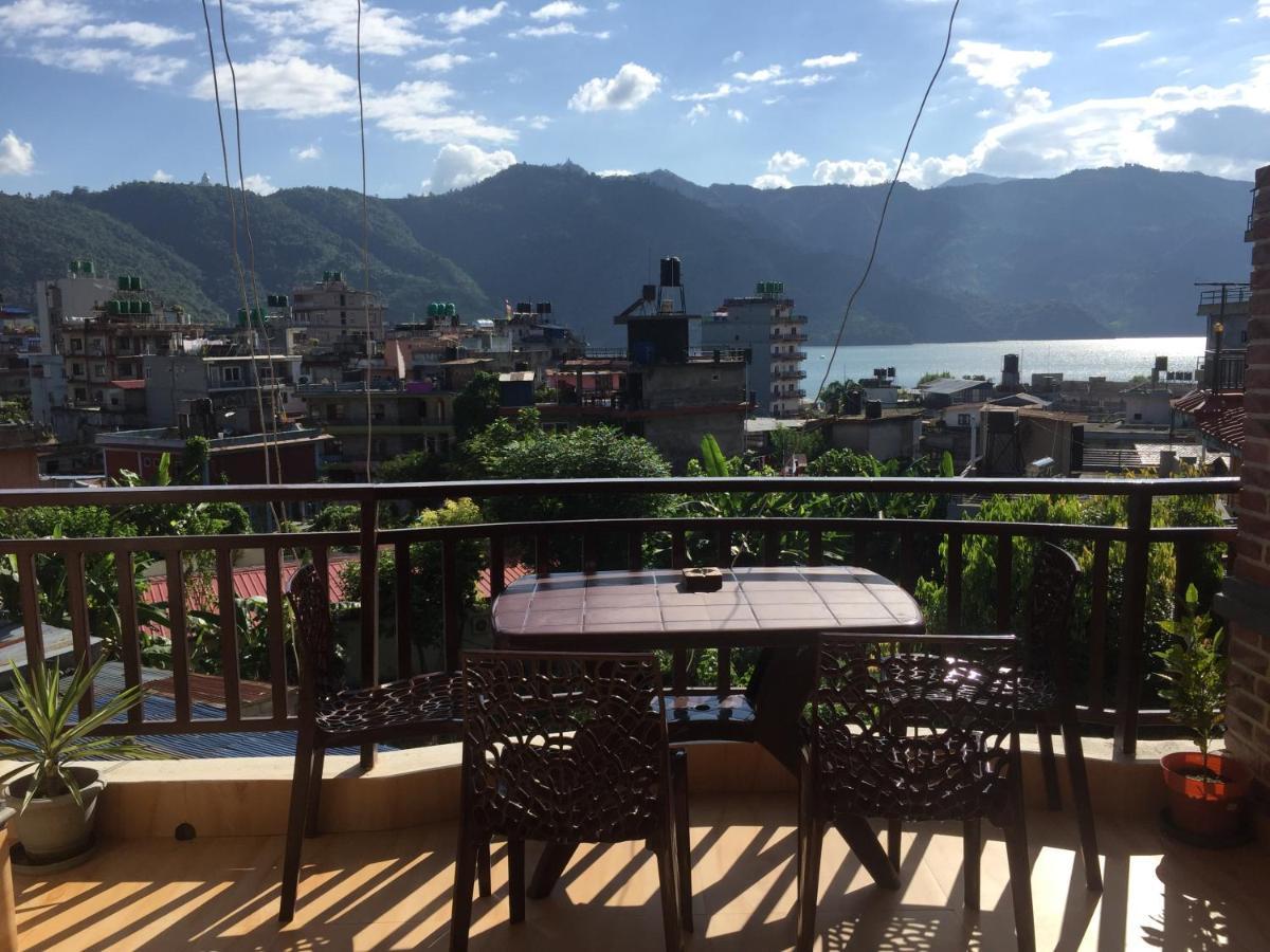 Beli Guest House Pokhara Exterior foto
